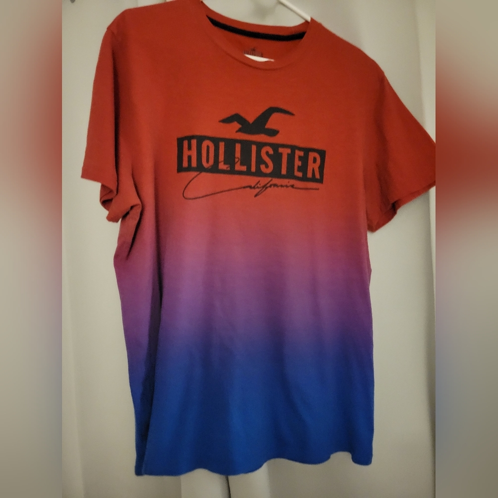 Hollister t shirt